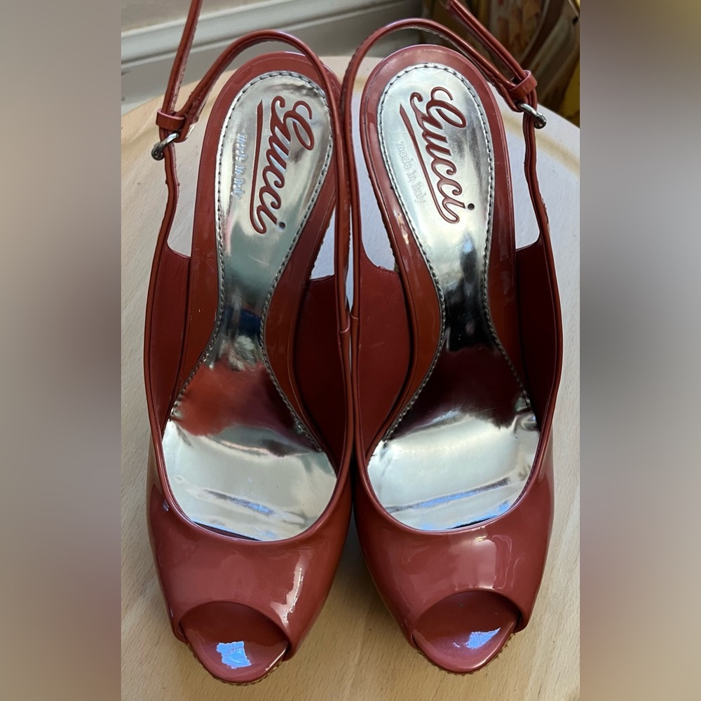 Gucci platform wedges size 38